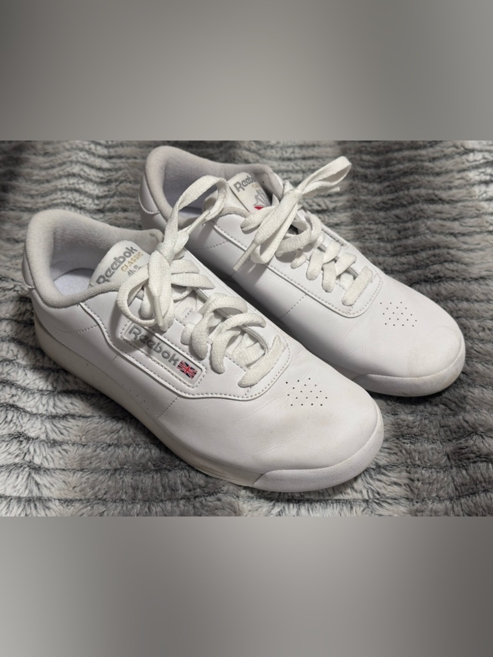 Reebok Classic SneakersSize 6.5